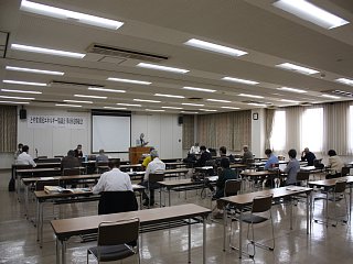 ����ɂ͂Q1�l�̉�����Q��